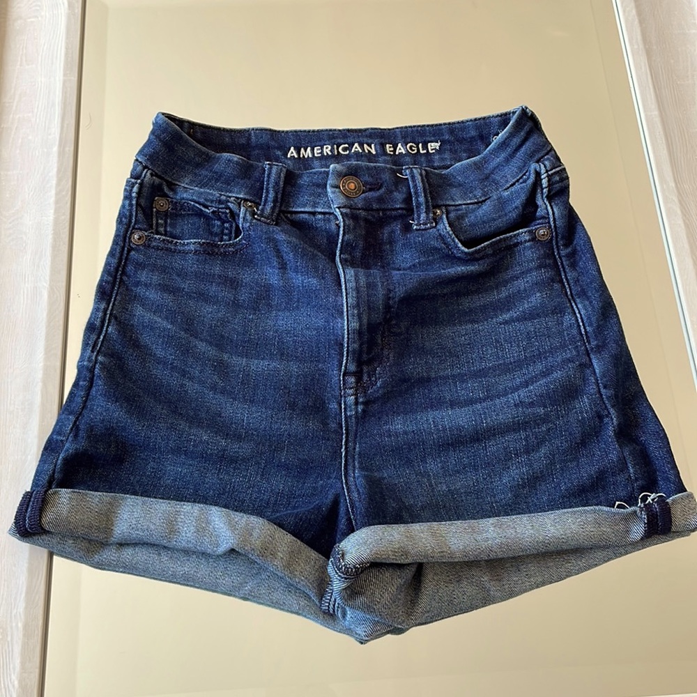 AMERICAN EAGLE HIGH WAIST-JEAN SHORTS